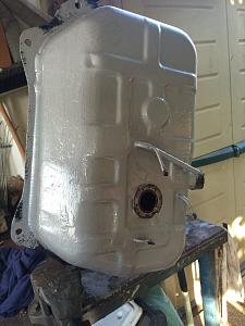 Click image for larger version. 

Name:	3-02 Project SJK - SJ410k Fuel Tank.JPG 
Views:	310 
Size:	185.4  
ID:	102038