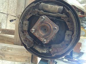 Click image for larger version. 

Name:	5  Project SJK SJ410k - Rear Axle drum.JPG 
Views:	276 
Size:	137.2  
ID:	104247
