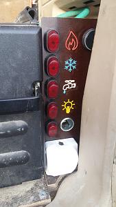 Click image for larger version. 

Name:	baggage2.jpg 
Views:	462 
Size:	462.8  
ID:	113412