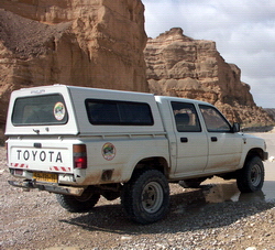 Name:  hilux_white.jpg
Views: 975
Size:  82.2 