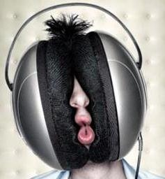 Name:  huge-headphones.jpg
Views: 288
Size:  19.9 