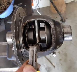 Click image for larger version. 

Name:	gap measure dana 30 lockright.JPG 
Views:	184 
Size:	70.7  
ID:	128828