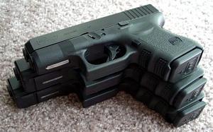 Click image for larger version. 

Name:	glock.jpg 
Views:	129 
Size:	32.0  
ID:	133280