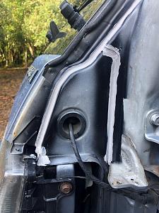 Click image for larger version. 

Name:	13 Delica L300 leak.jpg 
Views:	187 
Size:	146.3  
ID:	135955