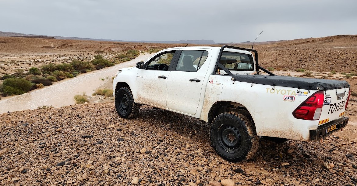 Name:  hilux1.jpg
Views: 529
Size:  296.1 