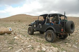 Click image for larger version. 

Name:	jeeps in the desert 004.jpg 
Views:	236 
Size:	355.8  
ID:	56953