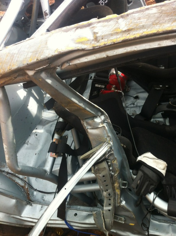 Click image for larger version. 

Name:	mitsu-evo-pikes-peak-crash-3.jpg 
Views:	236 
Size:	125.1  
ID:	62956