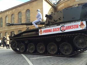 Click image for larger version. 

Name:	stig-tank-top-gear-london-2.jpg 
Views:	158 
Size:	101.0  
ID:	97119