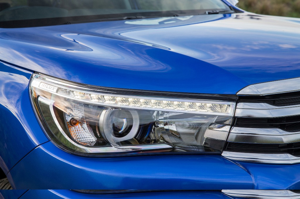        toyota vigo 2016