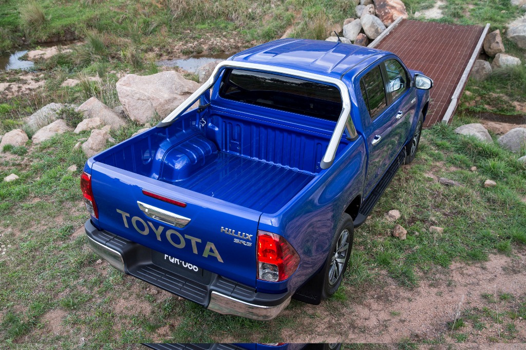    - toyota vigo 2016    