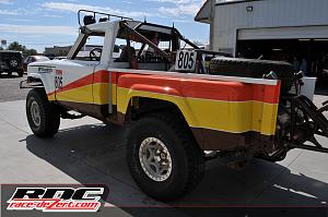 Click image for larger version. 

Name:	race_dezert_com_feature_jeep_006.jpg 
Views:	199 
Size:	182.1  
ID:	52417