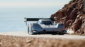 Click image for larger version. 

Name:	Volkswagen-I.D.-R-Pikes-Peak-0003.jpg 
Views:	201 
Size:	237.3  
ID:	120114