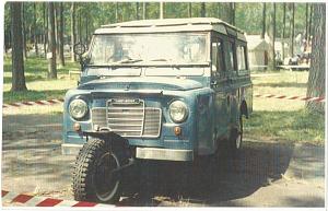 Click image for larger version. 

Name:	Land-Rover-3-wheeler.jpg 
Views:	101 
Size:	59.1  
ID:	141705