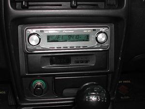 Click image for larger version. 

Name:	VITARA RADIO AREA.jpg 
Views:	129 
Size:	63.1  
ID:	123762